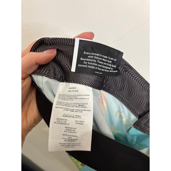 Volcom Boardshorts Mens 33 HI Mod Tech Hawaii Tropical Print Hawaiian Blue NWT - Picture 7 of 8